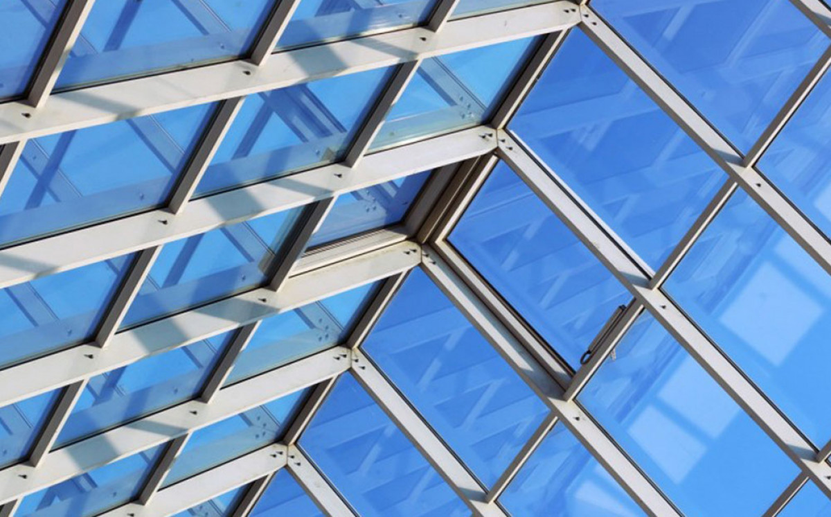 Warmte-/ zonwerende spiegelfolie