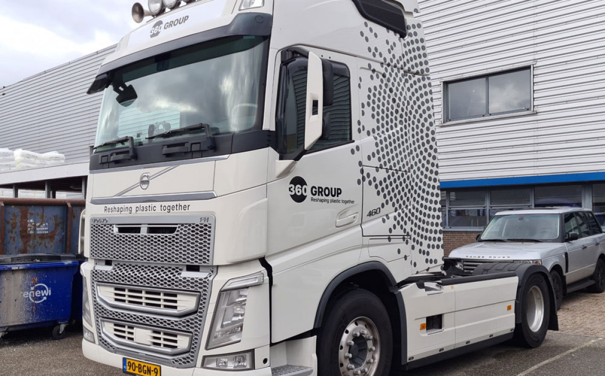 Vrachtwagen belettering